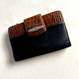 Brighton wallet